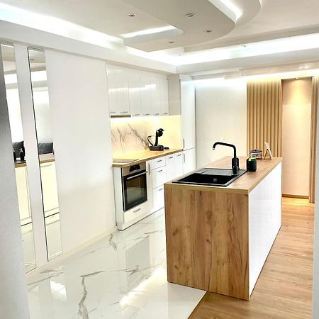 Sea Breeze Apartment Várna Kültér fotó